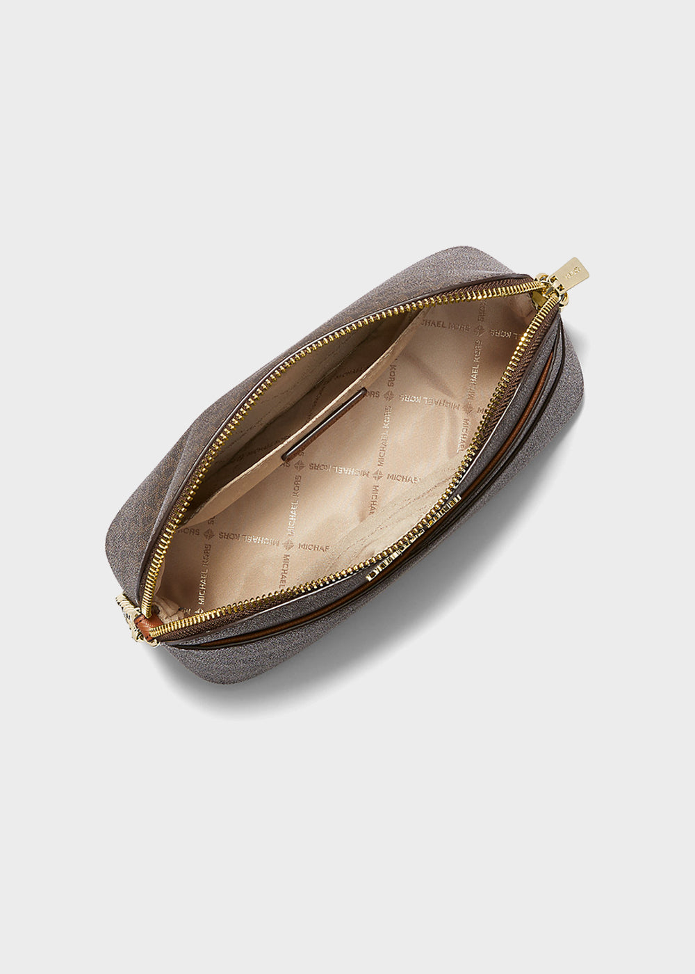 Jet Set Travel Medium Bag