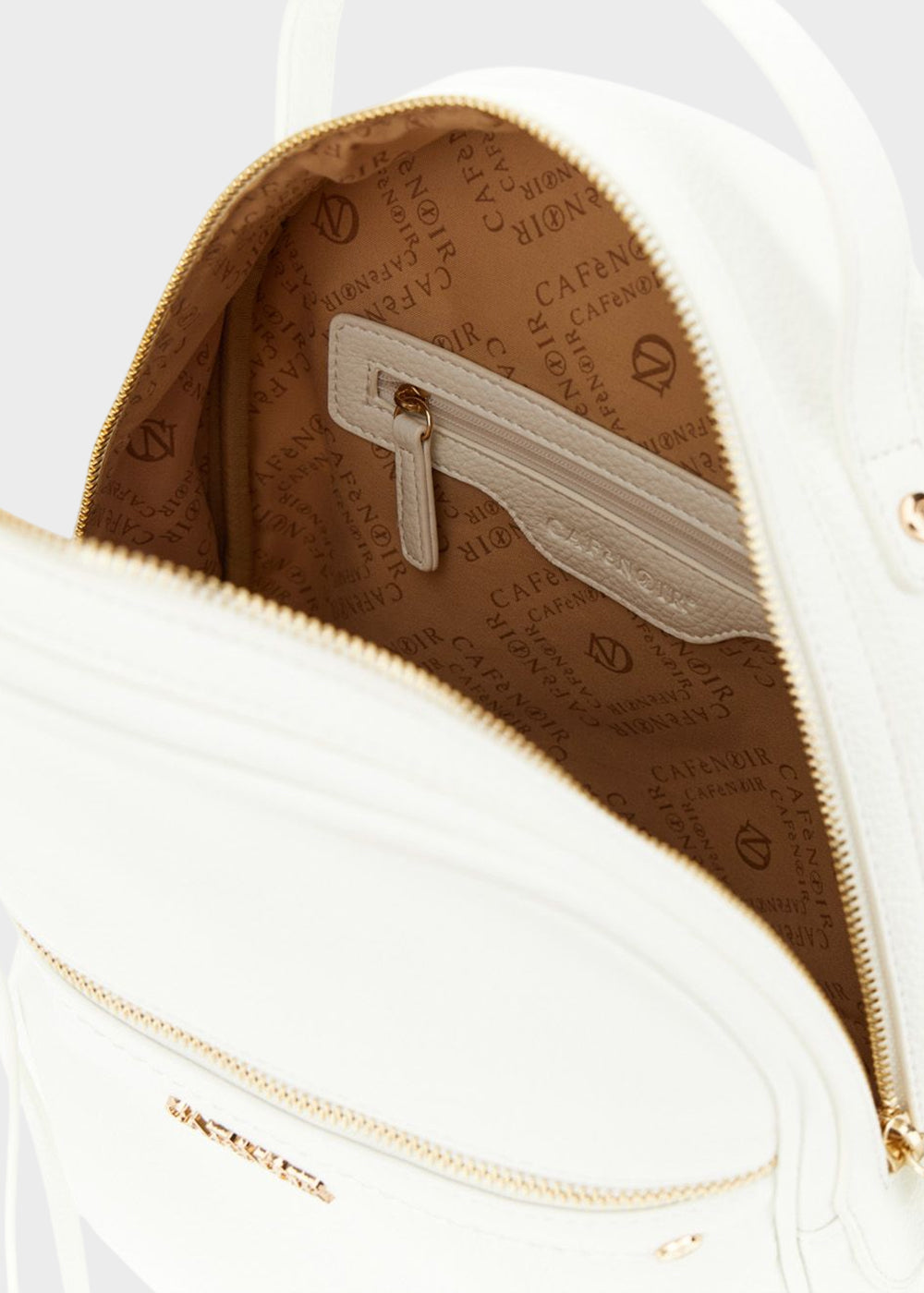 Zaino con zip frontale e logo metallico