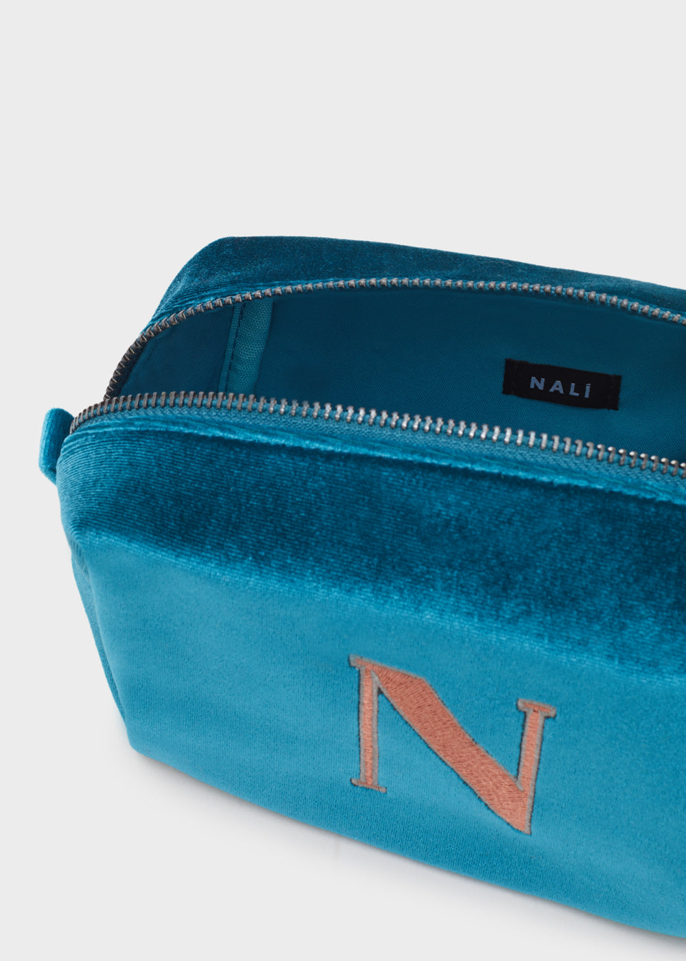 MAKE-UP BAG (N)