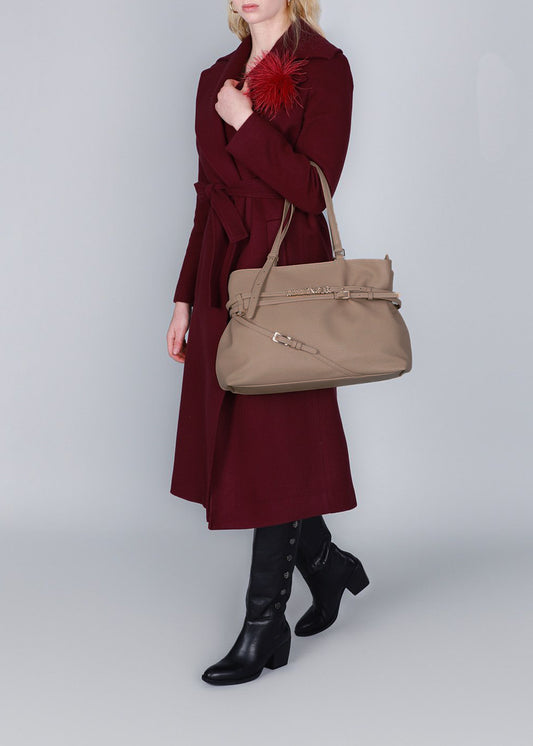 Shoulder bag with logo