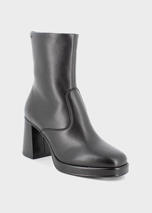 Stivaletti con tacco