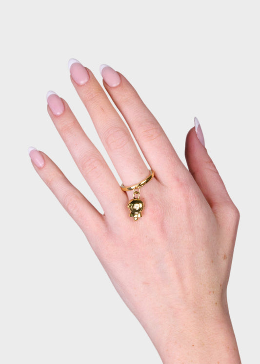 Anello in Acciaio color oro con campanella pendente oro con scritta Capri