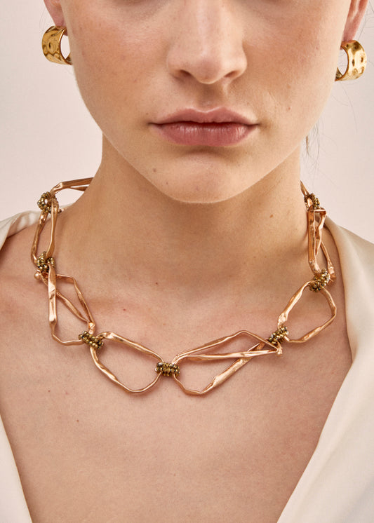 RIVER CHAIN NECKLACE WITH STONES