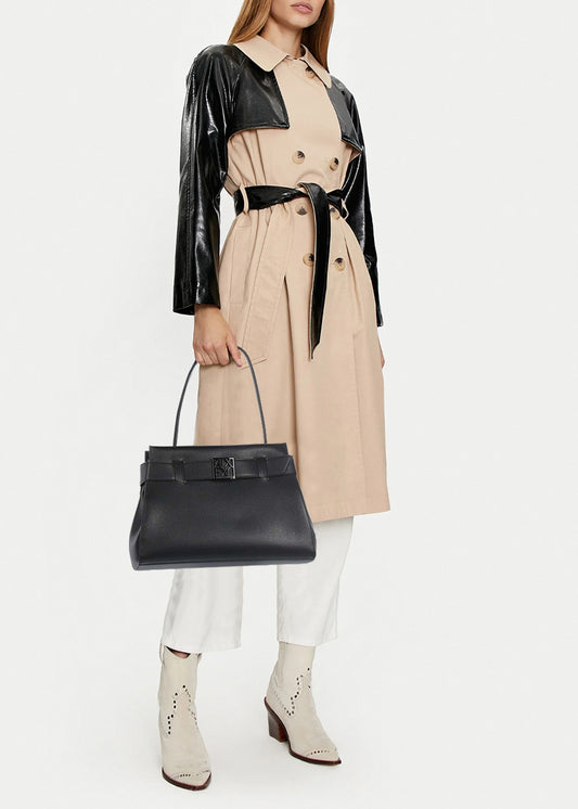 Susie Top Handle M Bag