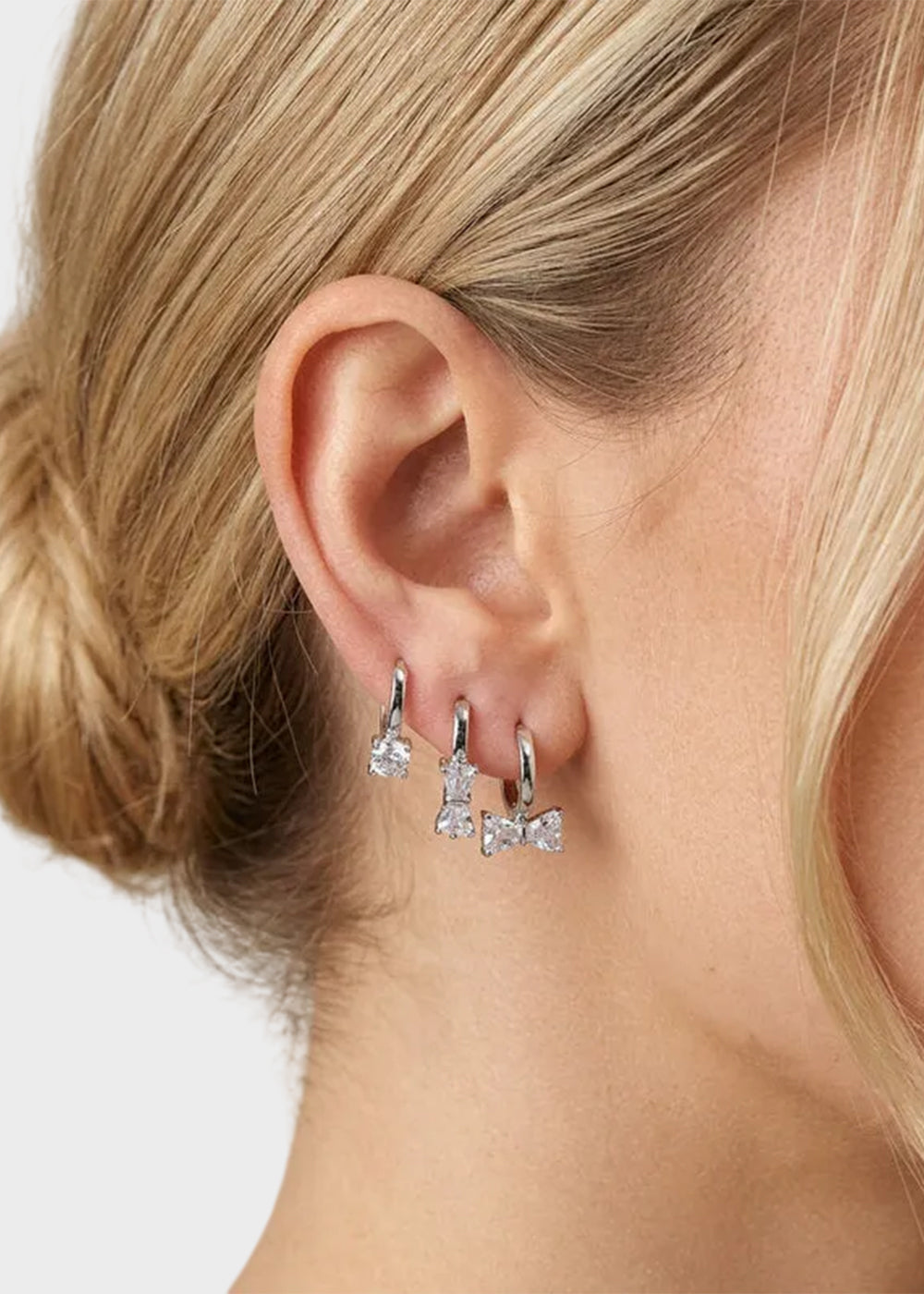 Orecchini in Metallo set da sei color argento cerchietti e fiocco