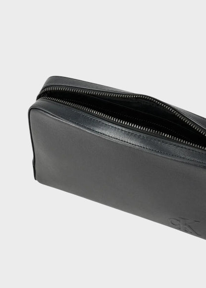 Pochette con manico e logo