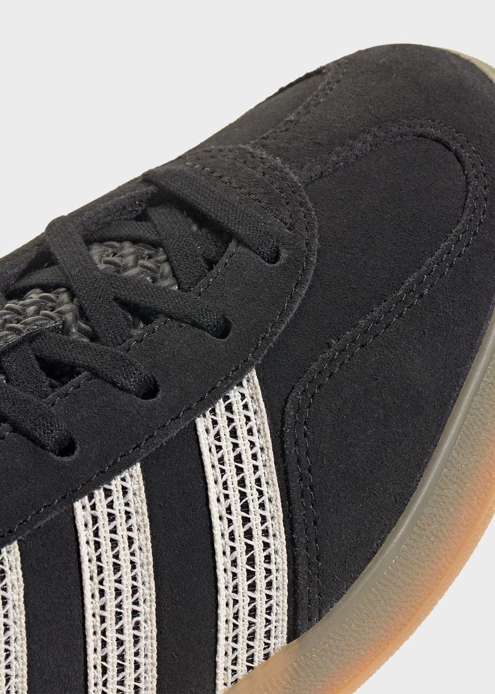 Gazelle Indoor-6