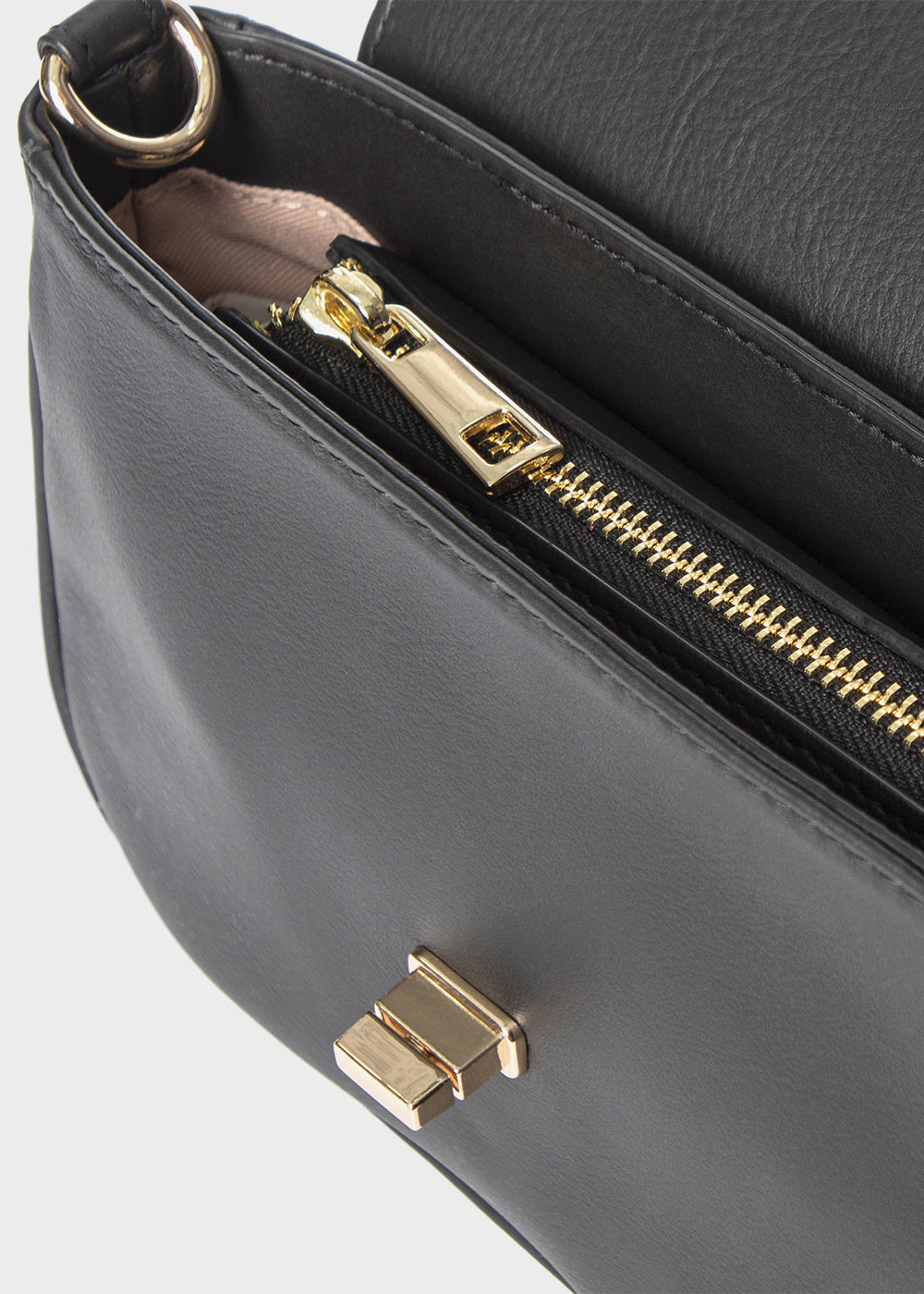 Elara S SA Shoulder Bag