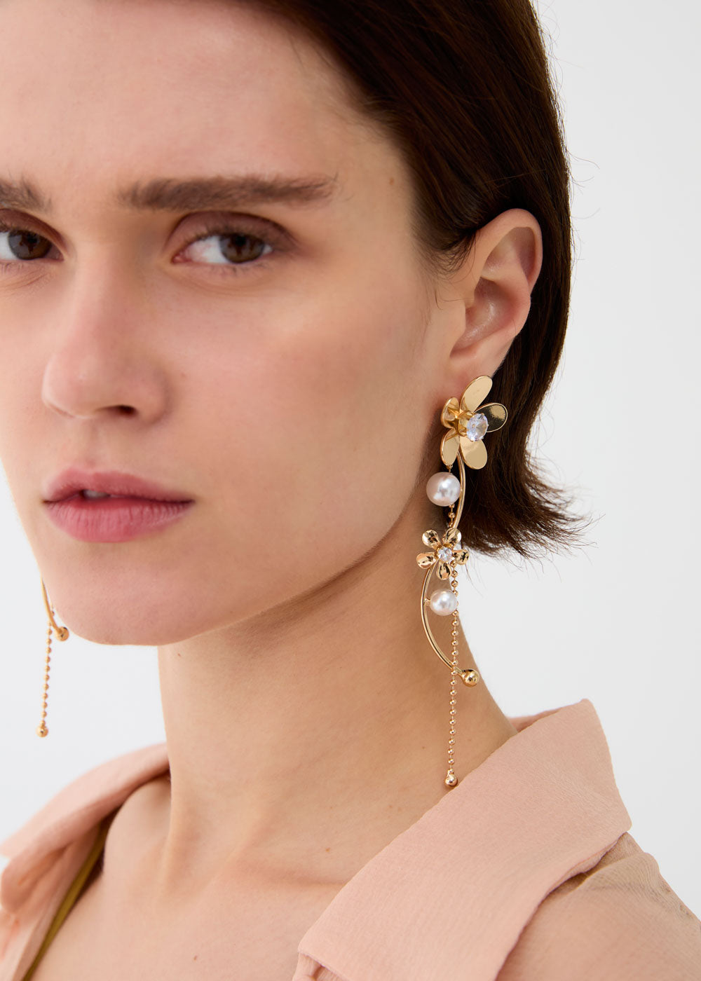 Orecchini pendenti Flowers con pietre