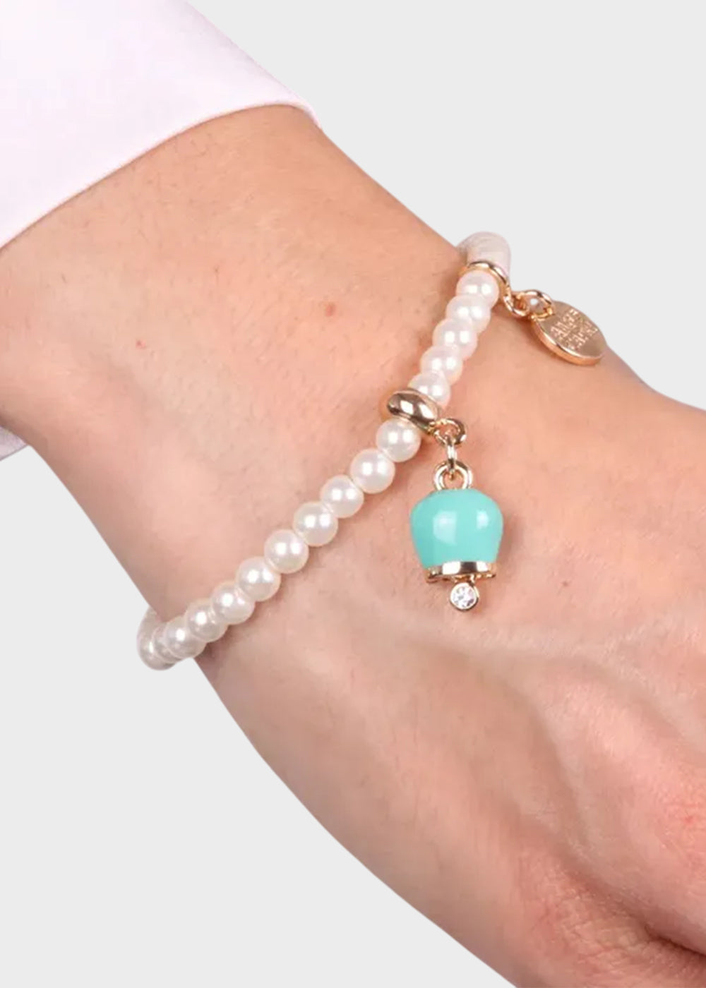 Bracciale in Metallo con perle e campanella portafortuna in smalto turchese