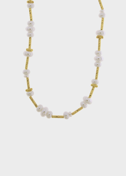 Collana lunga in Metallo color oro con perle