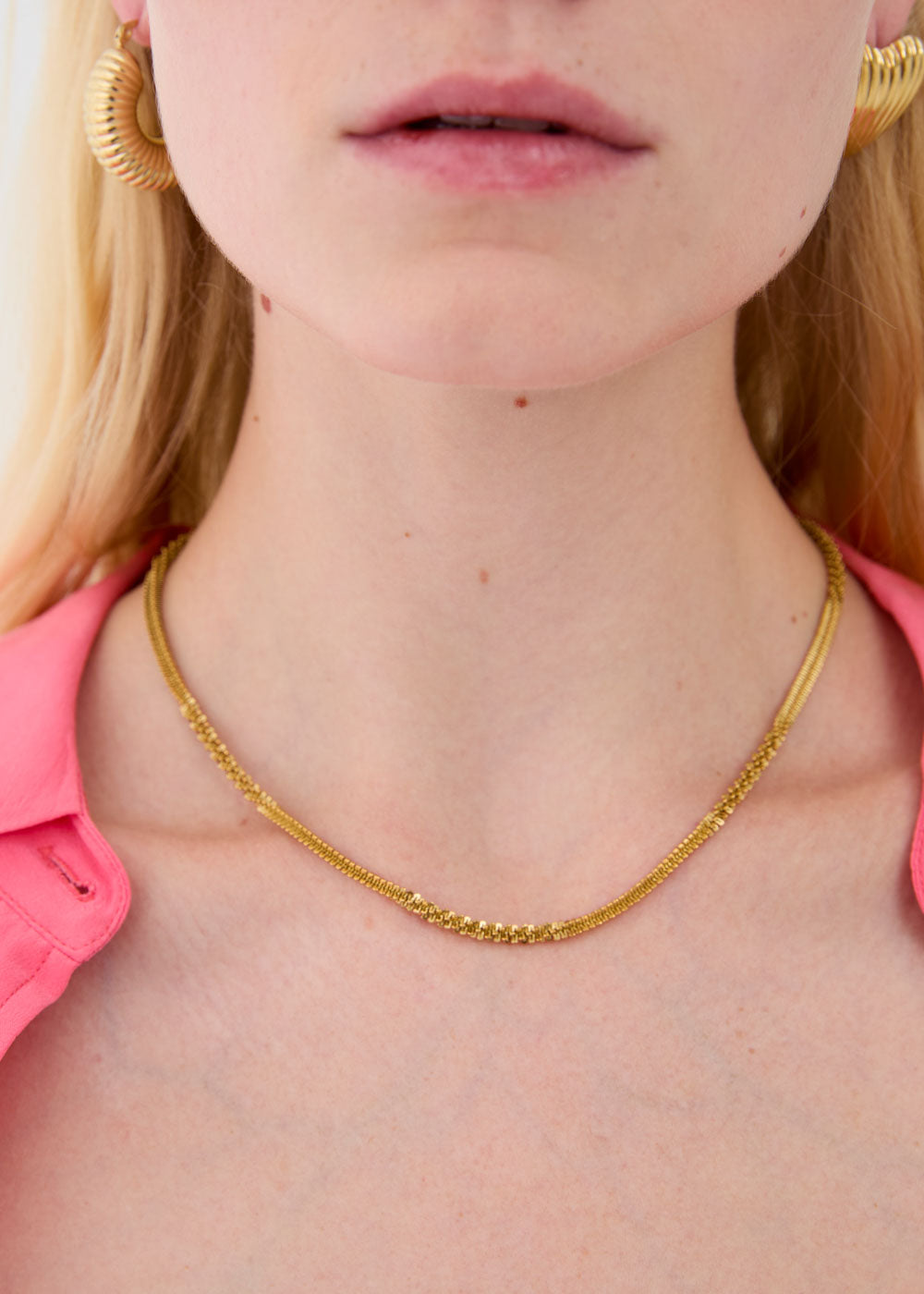 Collana girocollo in acciaio