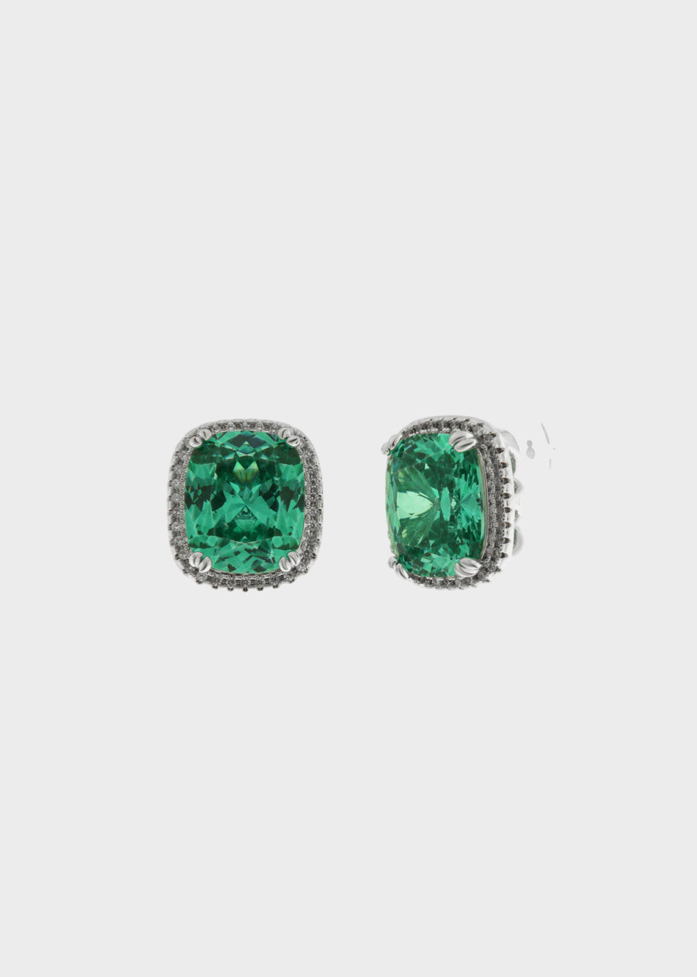 Orecchini in Metallo color argento con zirconi
