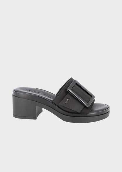Pantofola in pelle scamosciata con tacco (5 cm)
