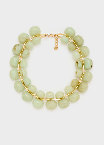 Collana a grappolo in resina verde