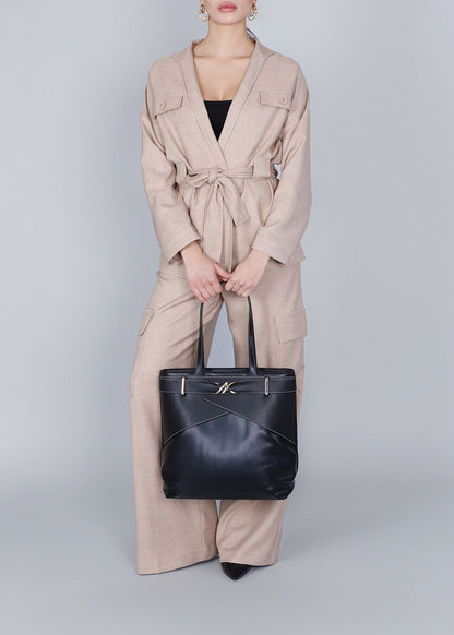 Shoulder bag with metal detail