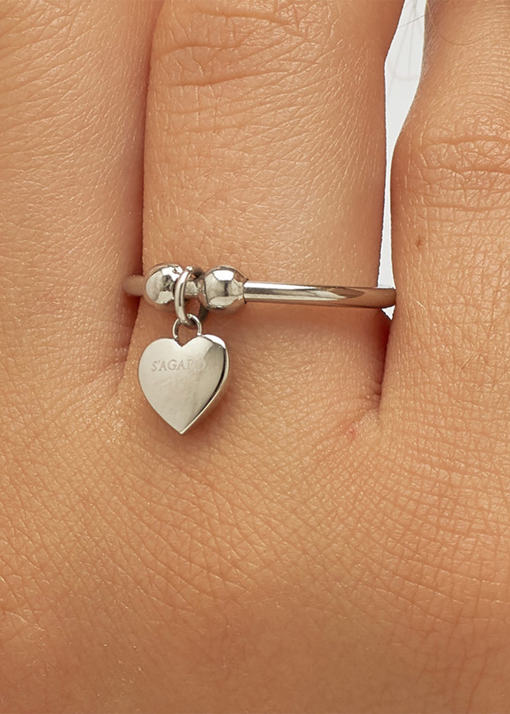Anello regolabile Feelings in acciaio con sfere e pendente a forma di cuore