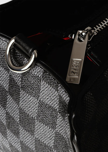 Borsa a mano con tracolla, logo ricamato frontale e trama a scacchi