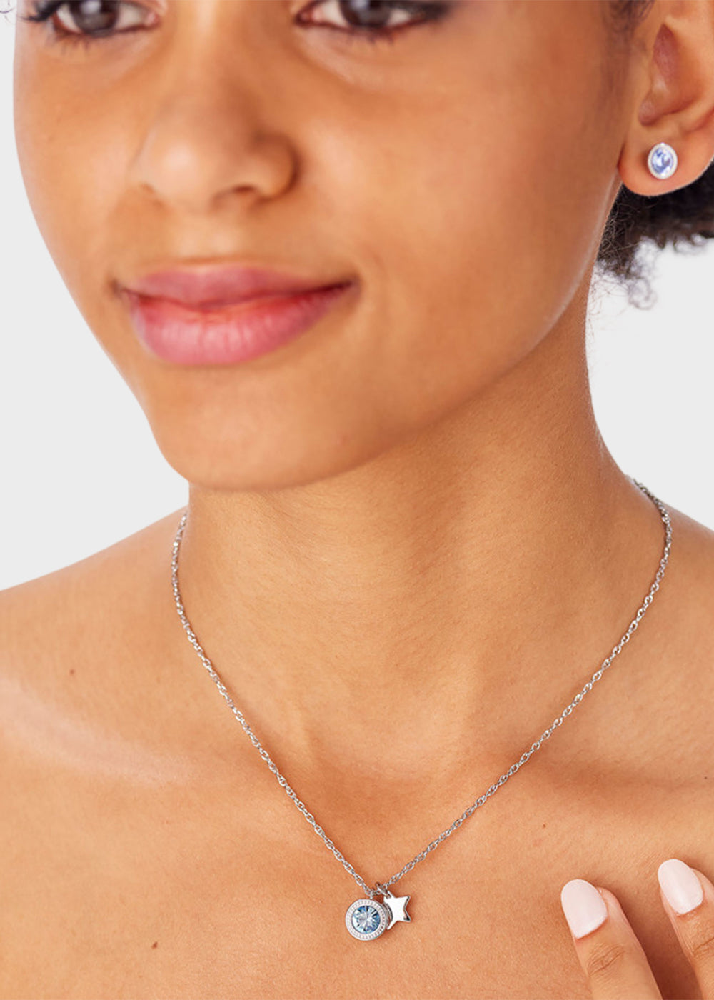 Collana Lucky Light girocollo in acciaio con cristallo azzurro e pendente a forma di stella