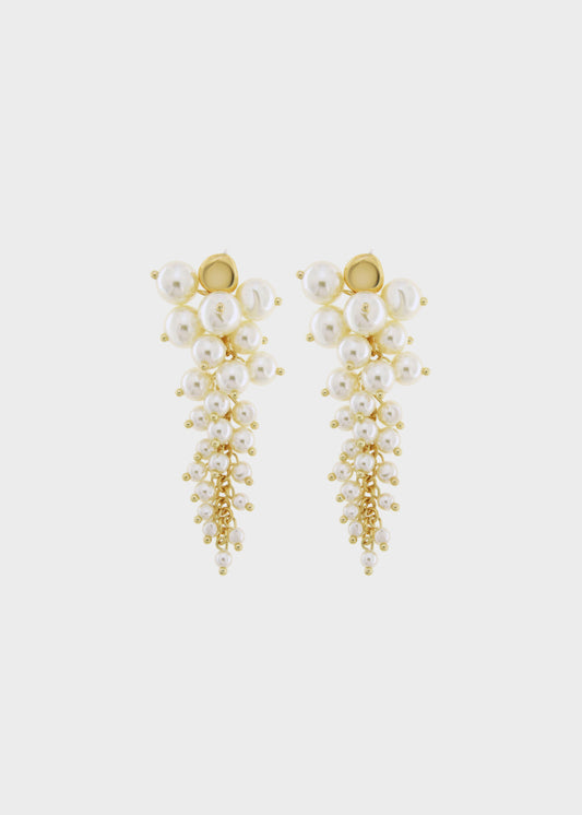 Orecchini pendenti in Metallo color oro con perle a grappolo