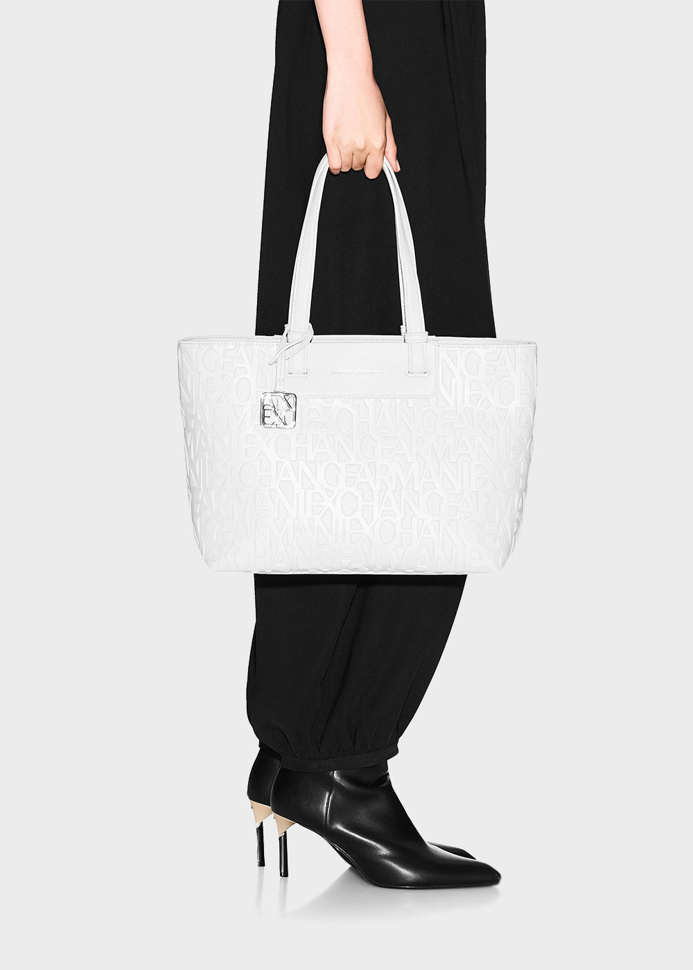 Borsa shopping Liz Pebble M con logo all over