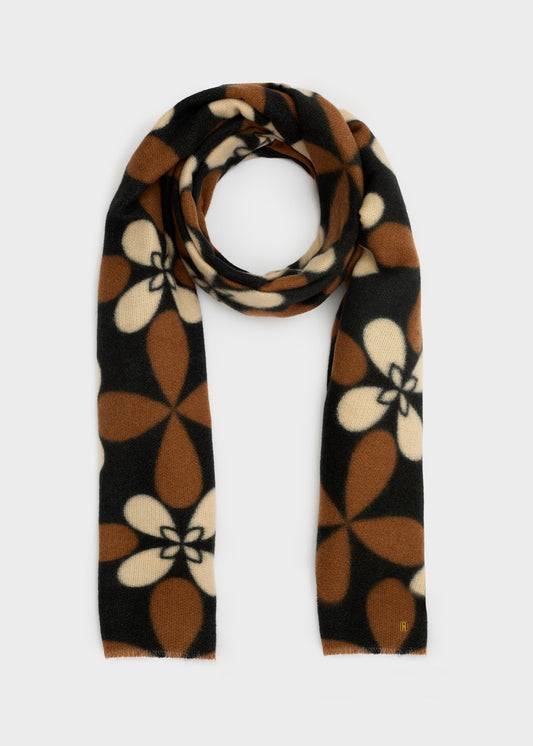 Wide scarf with floral pattern