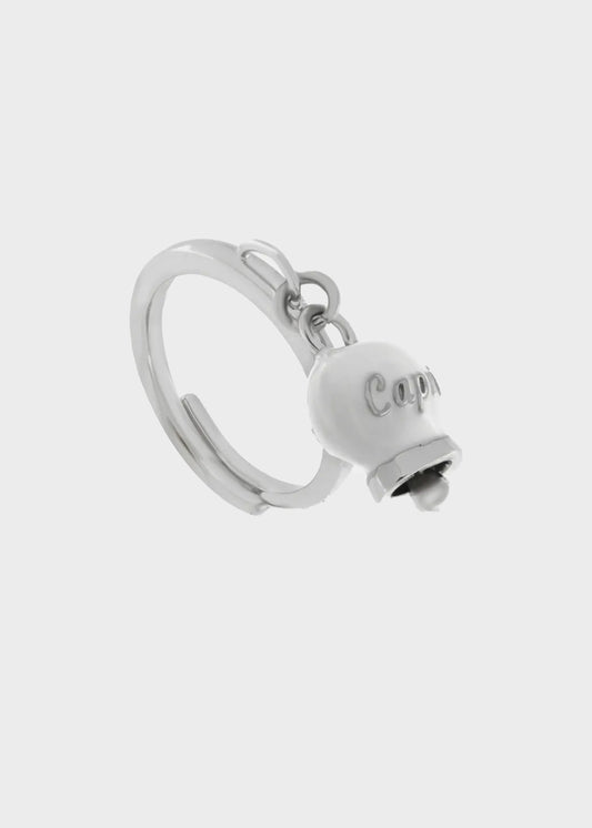 Anello in Acciaio con campanella pendente bianca con scritta Capri