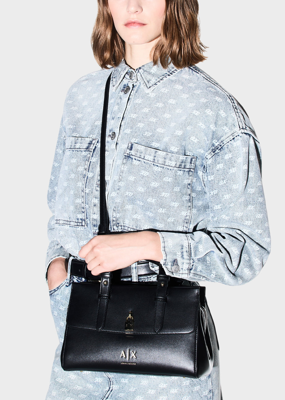 Borsa a mano Taylor Tote M con lucchetto decorativo e tracolla-2