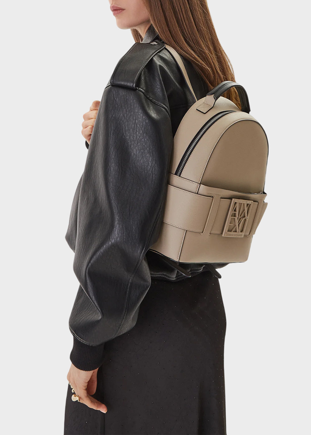 Zaino Susy con logo frontale-2
