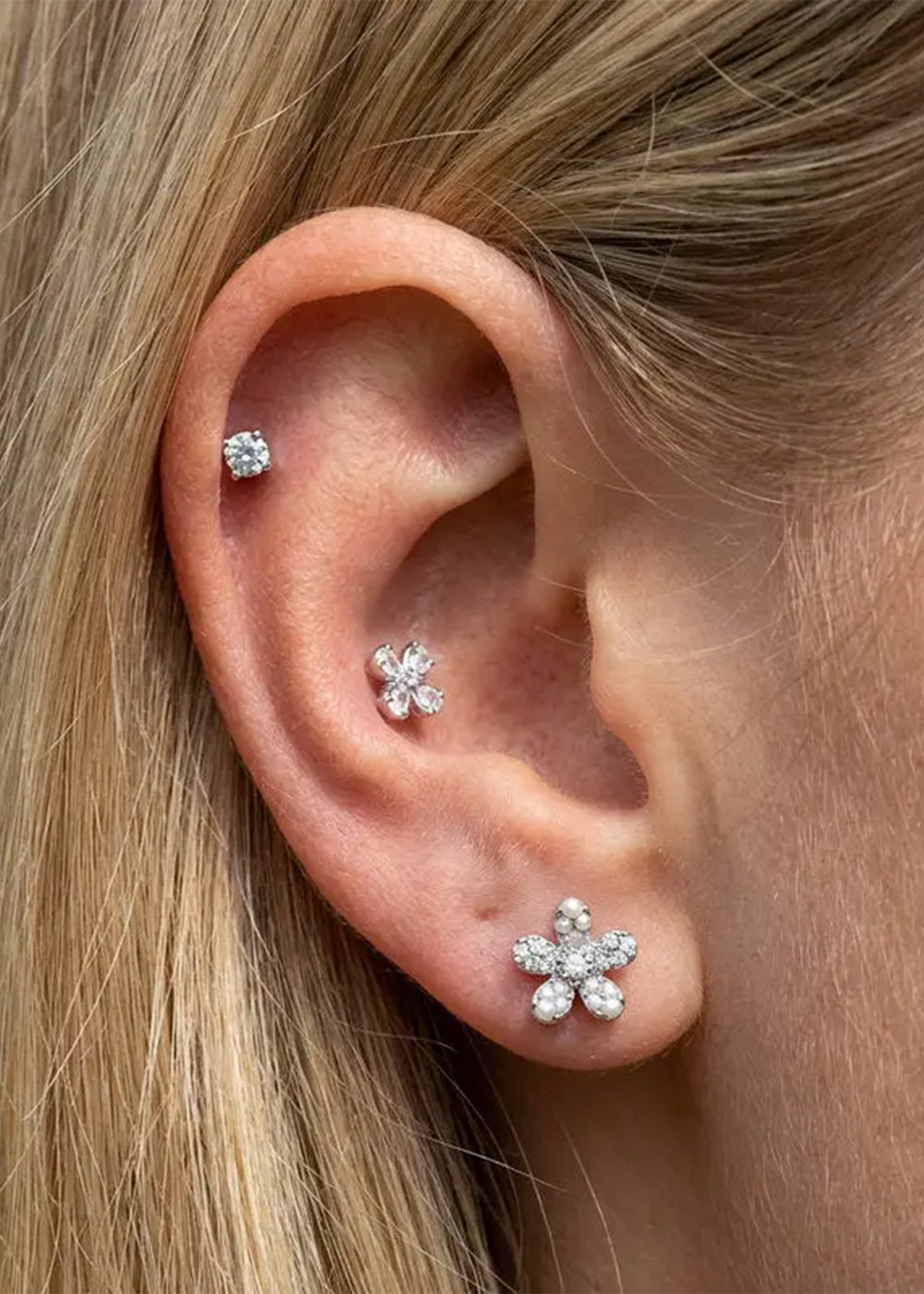 Orecchini in Metallo set da sei color argento con fiori di cristalli