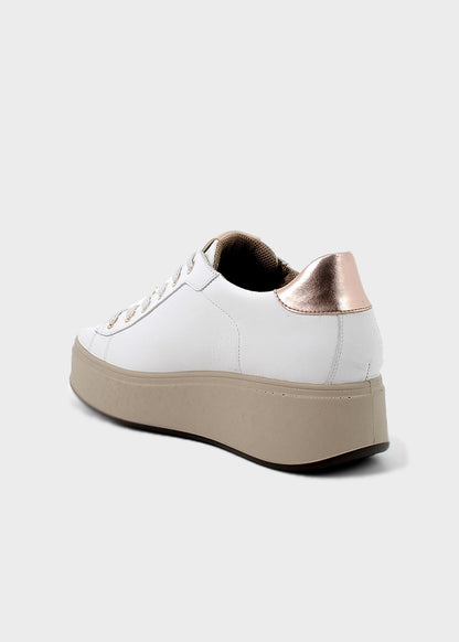 Wedge sneakers