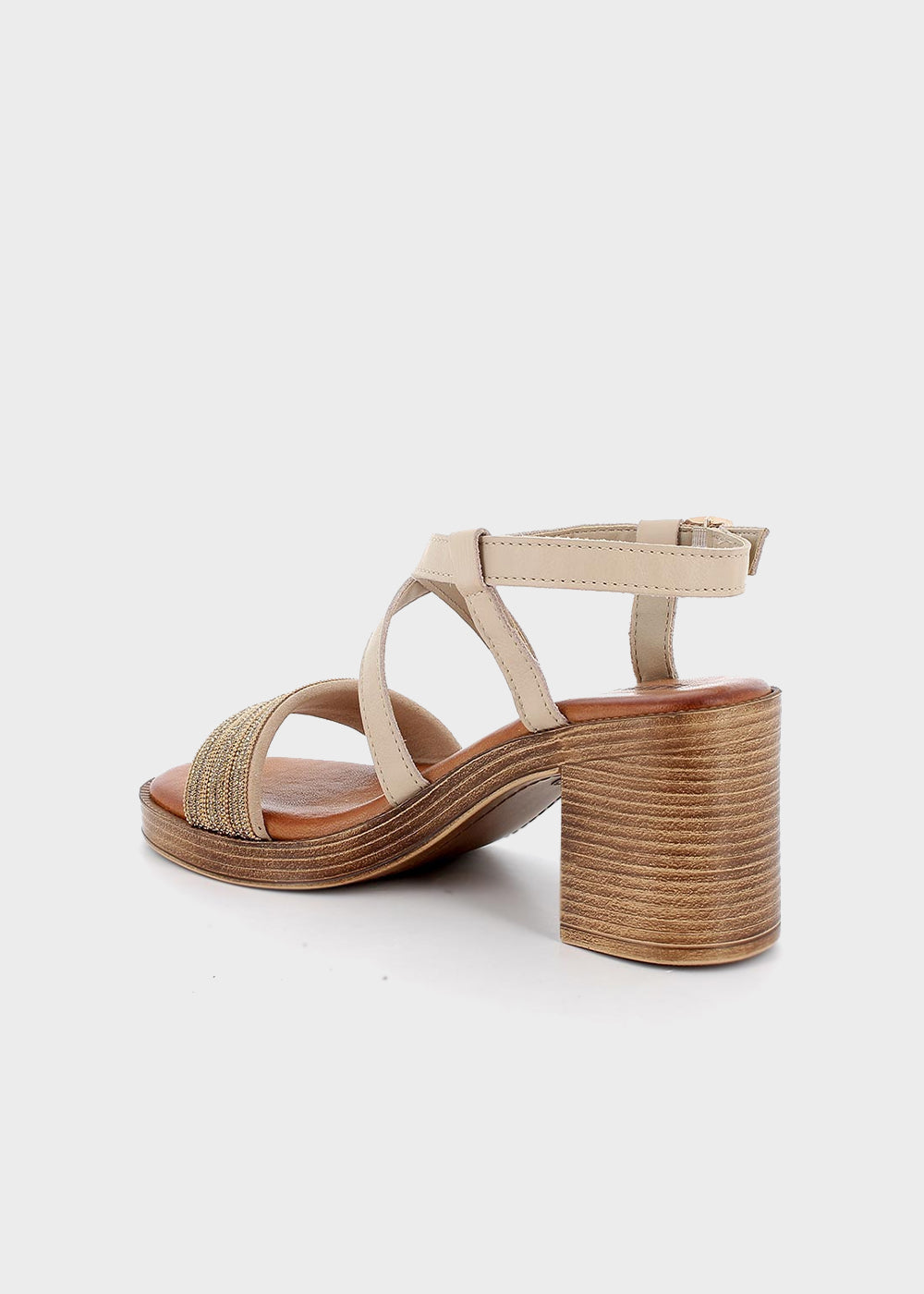 Sandali con tacco-3