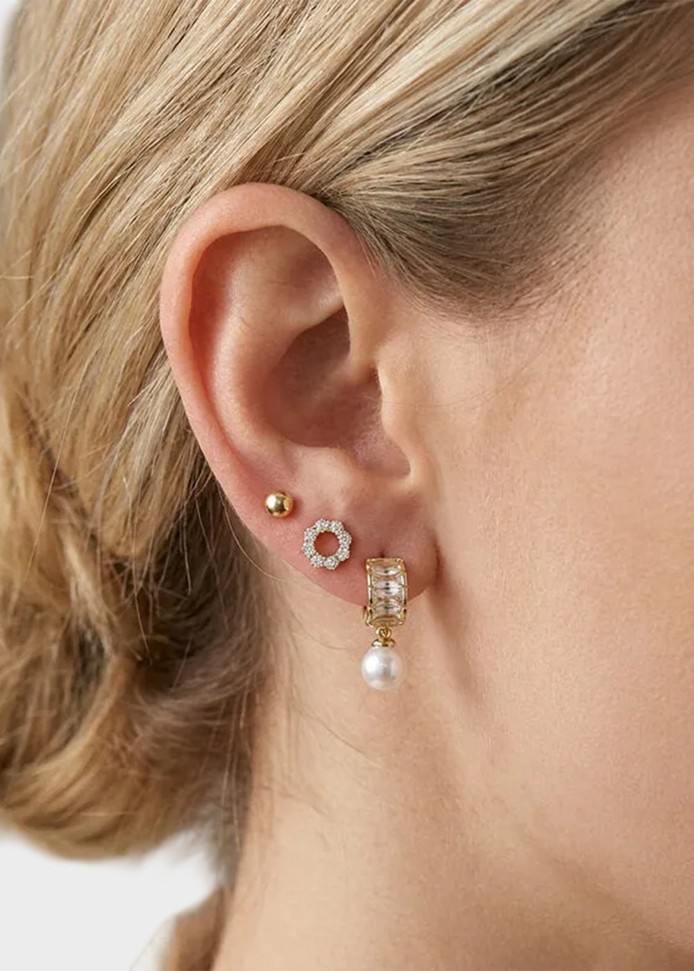 Orecchini in Metallo set da sei color oro con perle e cristalli