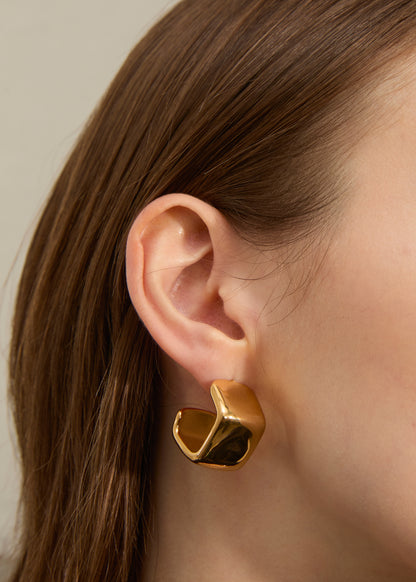 18kt gold plated stainless steel square earrings