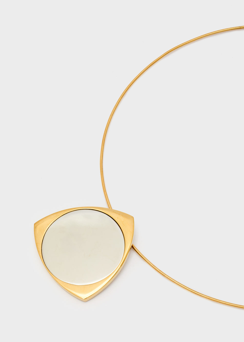 Collana rigida con triangolo, in acciaio inossidabile placcato oro 18kt