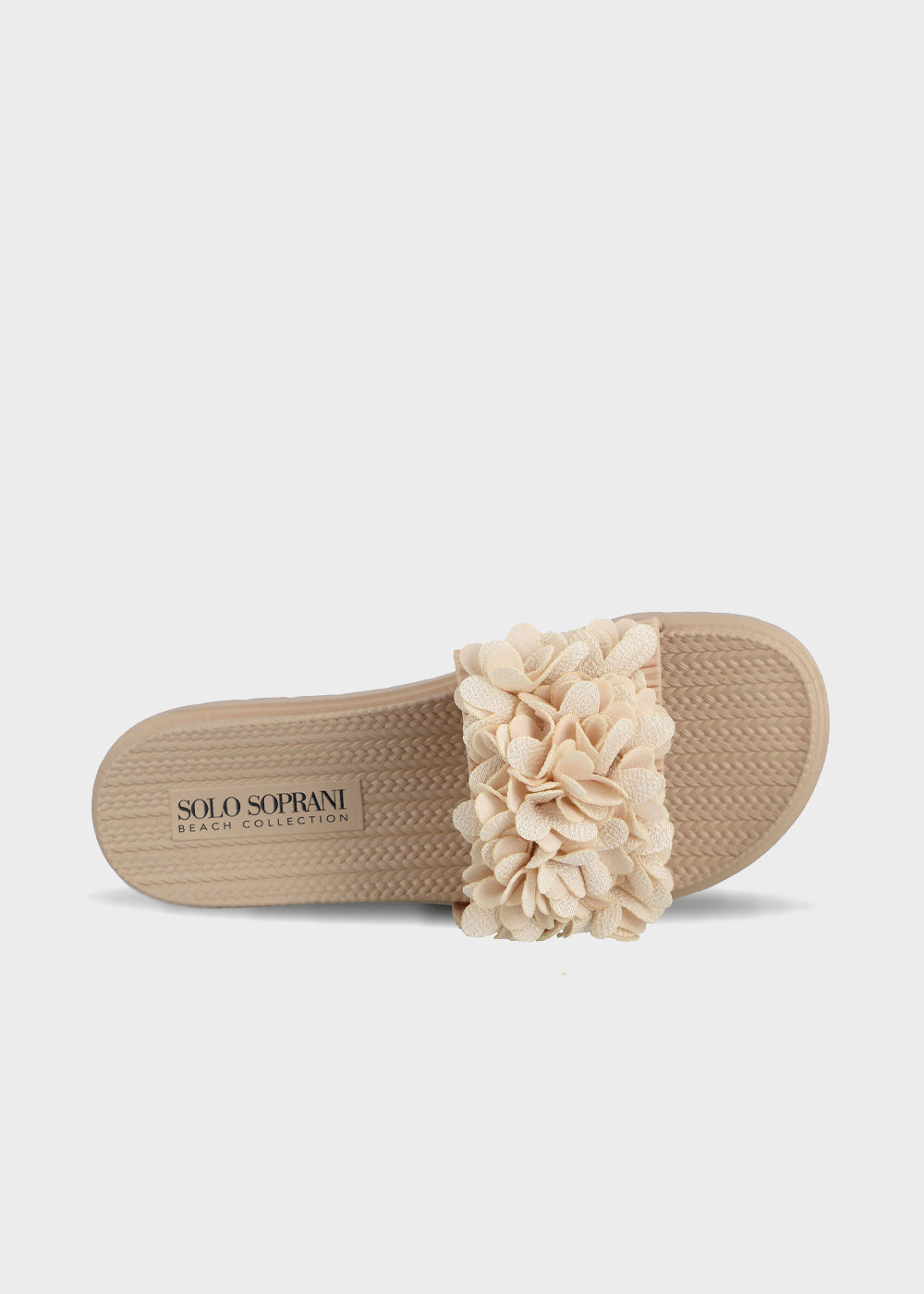 Slippers with flowers