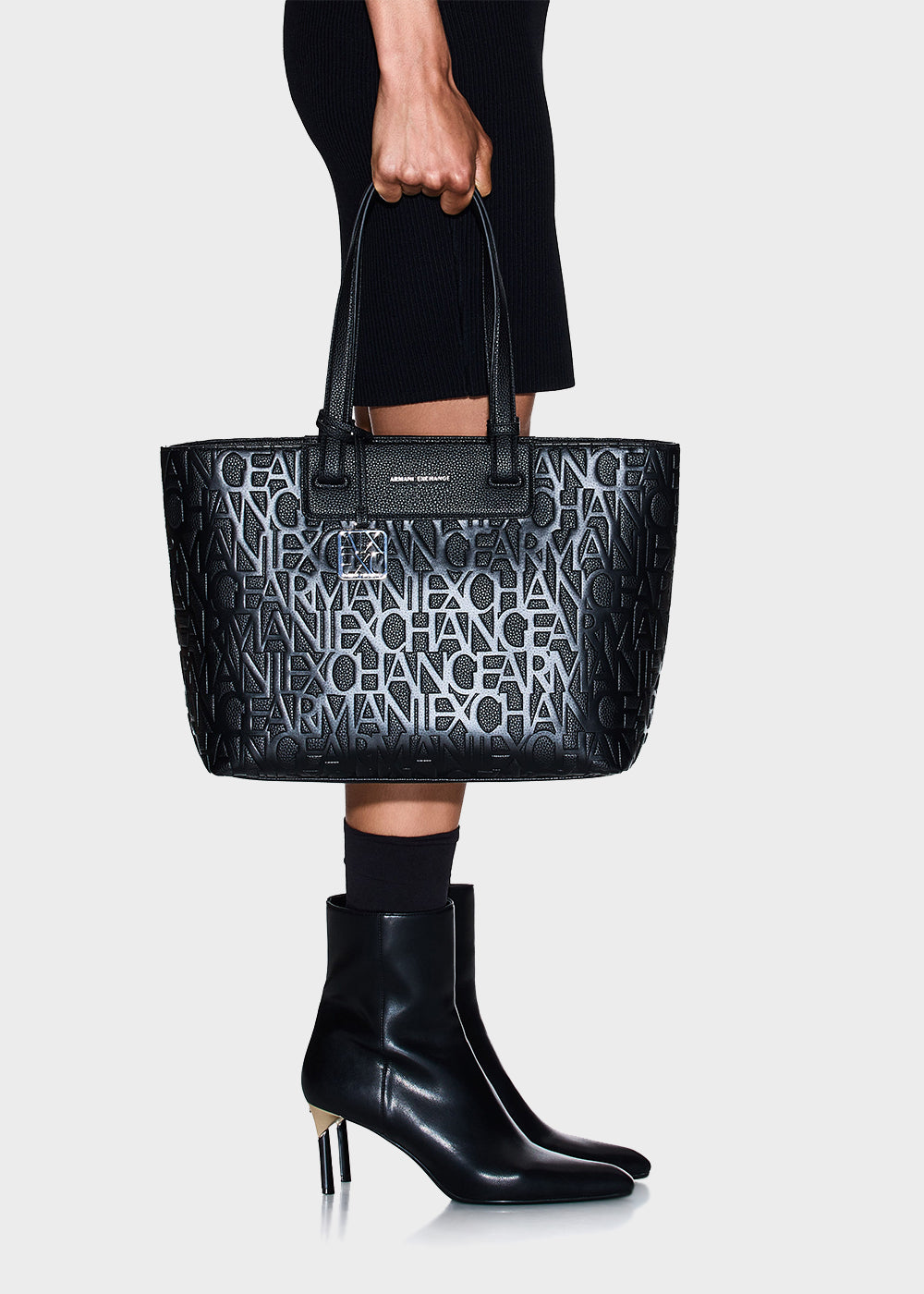 Borsa shopping Liz Pebble M con logo all over