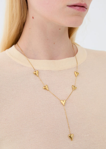 Collana sottile con elementi Cuore in acciaio