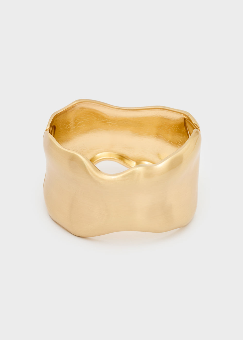 Rigid bracelet with spring opening