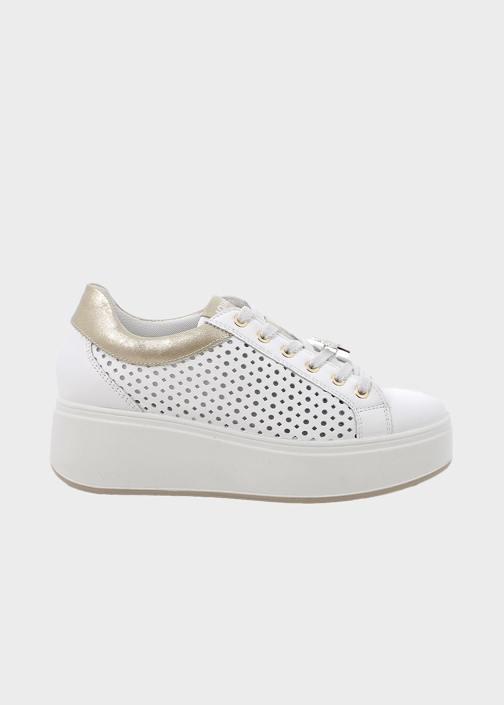 Scarpe con zeppa e lacci