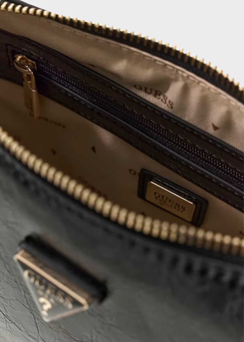Borsa a spalla Katie con dettagli effetto lana e charm-6
