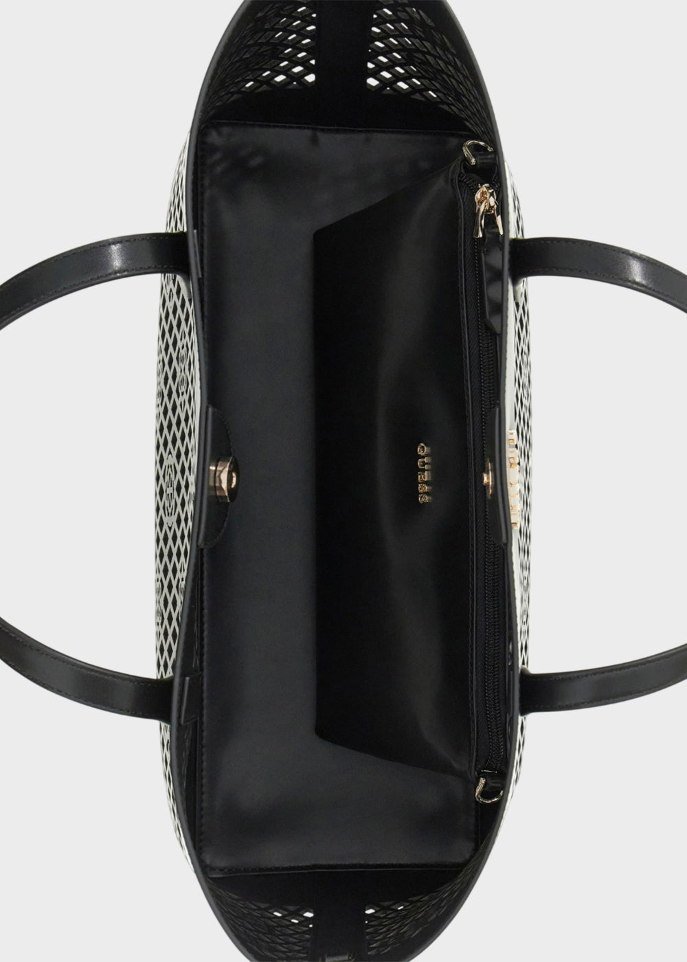 Borsa a spalla grande Letty, forata con pochette interna