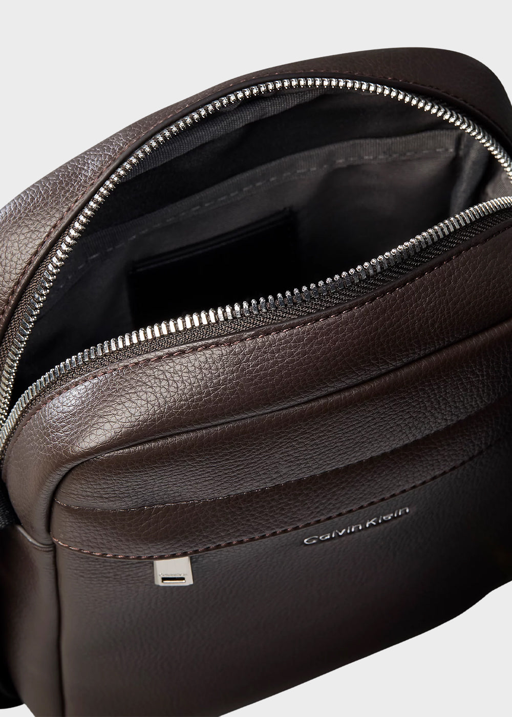 Borsello reporter micro martellato con zip