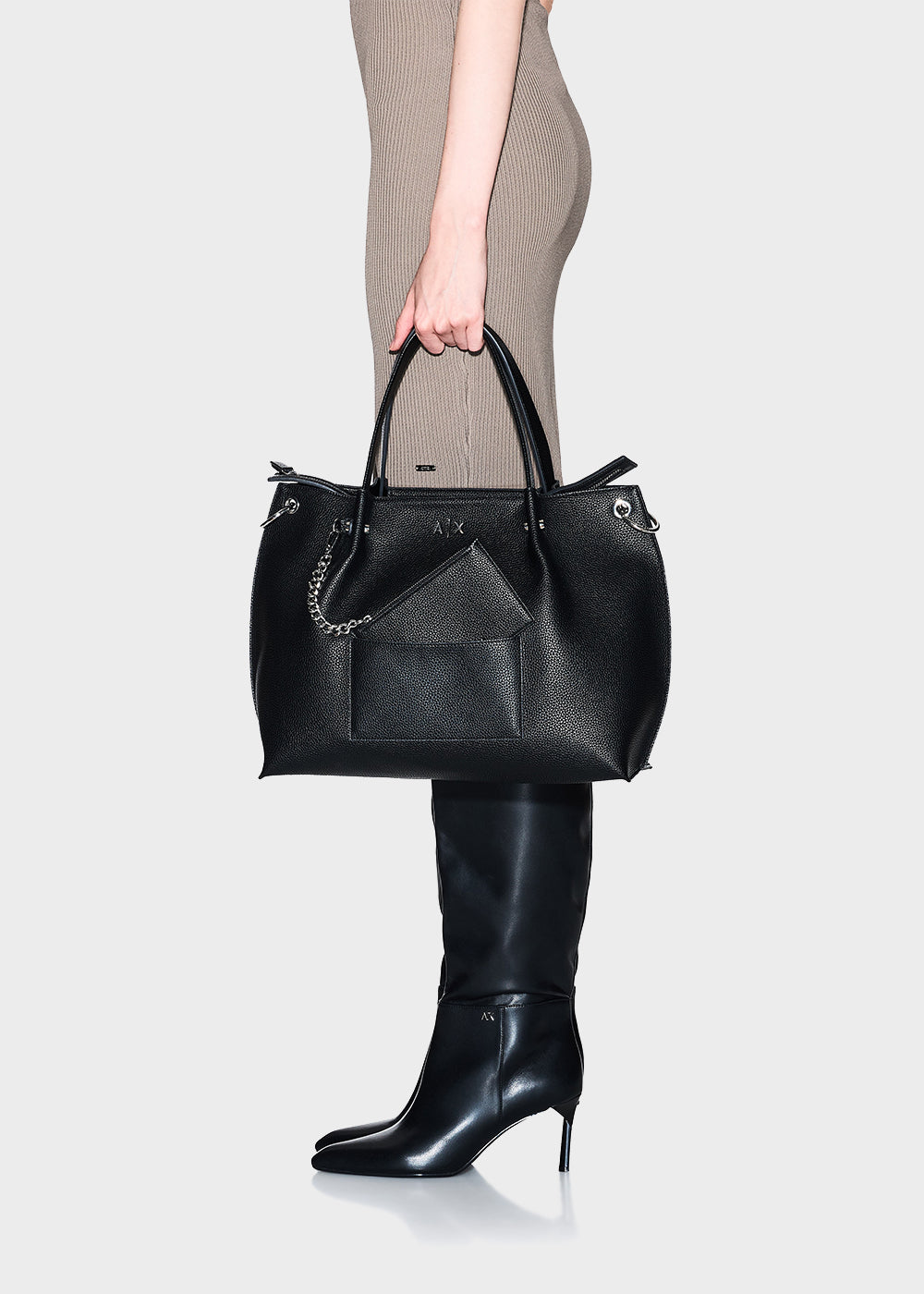Borsa shopping con tracolla Mila M con pochette estraibile