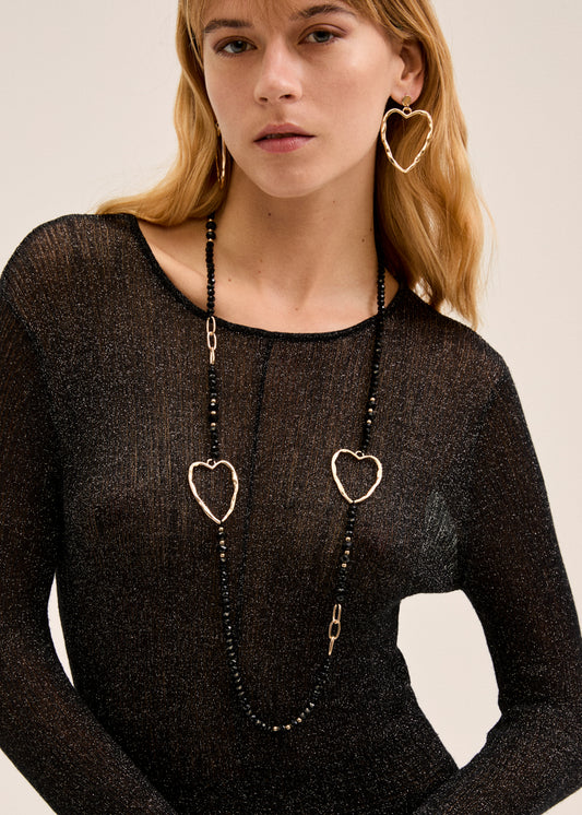Long necklace with beads and hearts