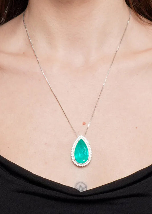 Collana in Metallo con zircone verde a forma di goccia