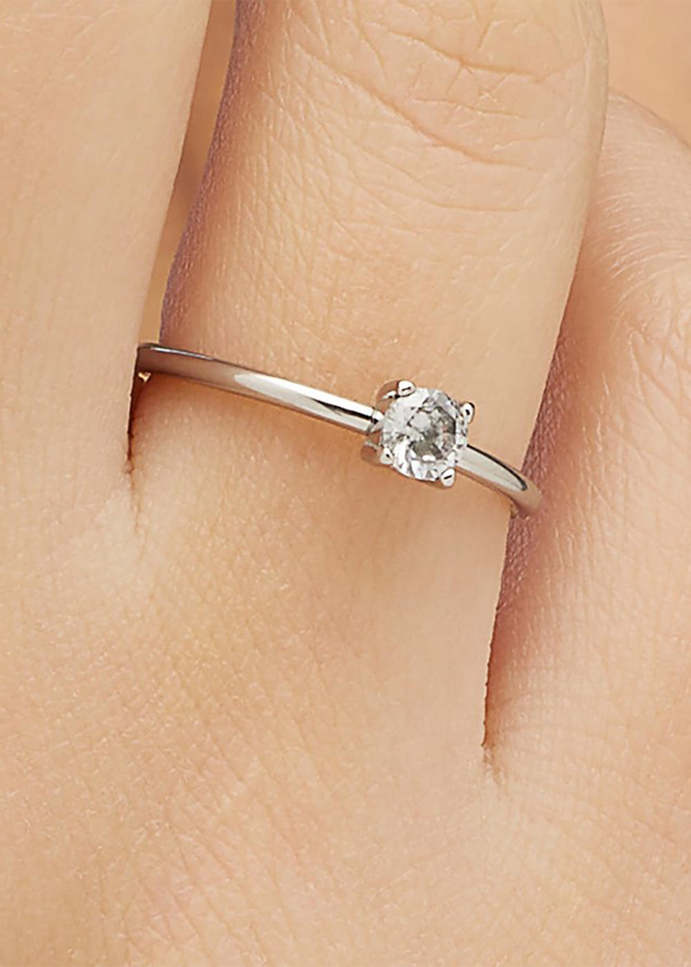 Anello regolabile Dazzly in acciaio con pietra