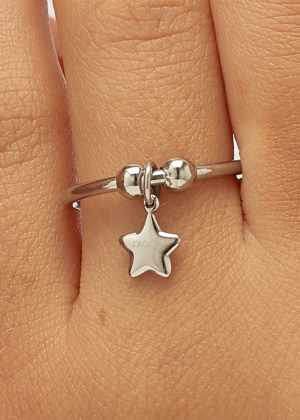 Anello regolabile Feelings in acciaio con sfere e pendente a forma di stella