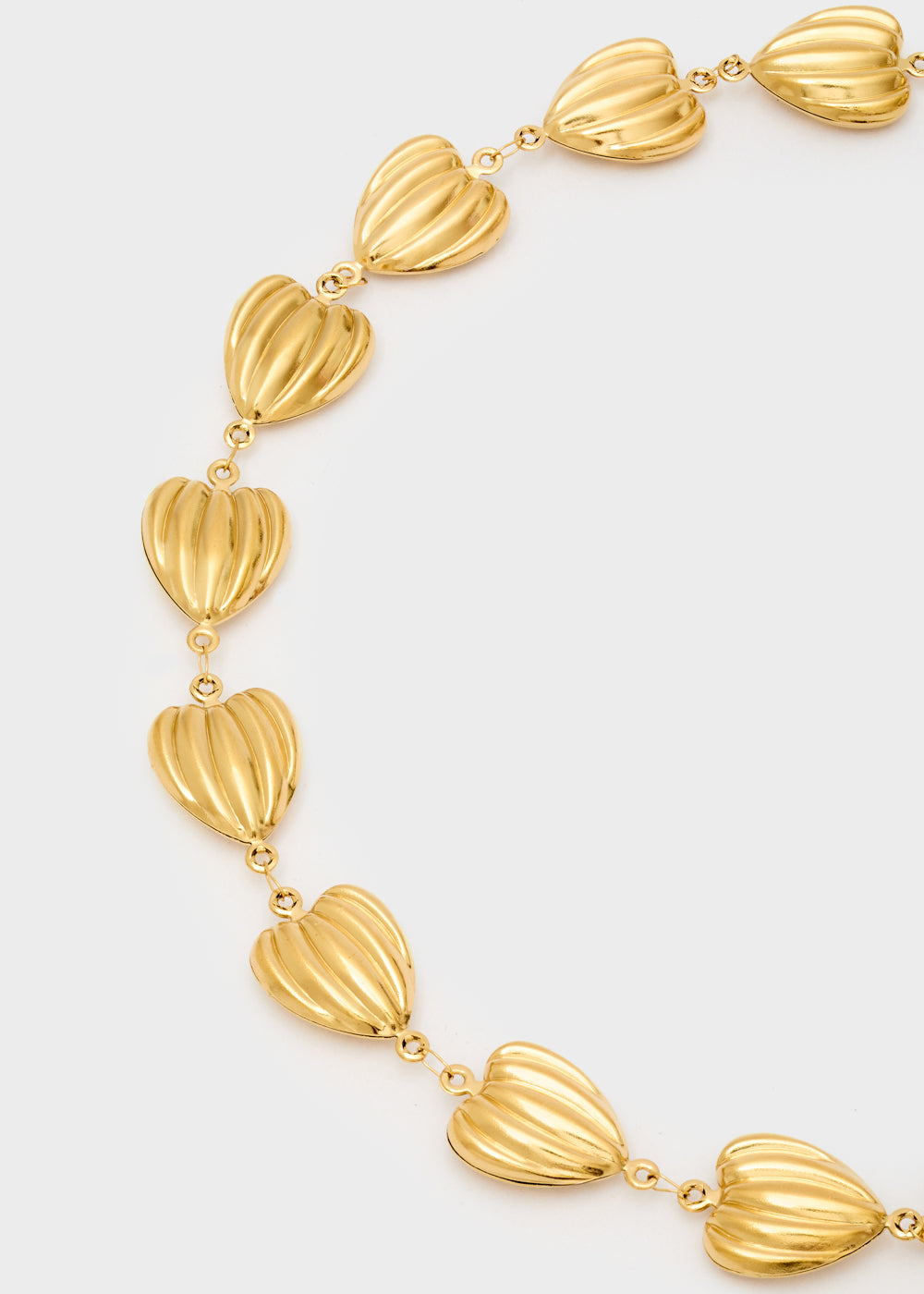 Choker necklace with worked hearts