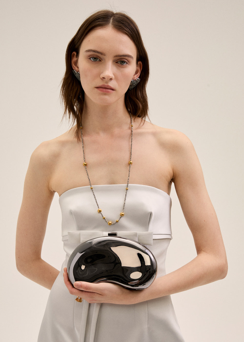 Cleo rigid clutch